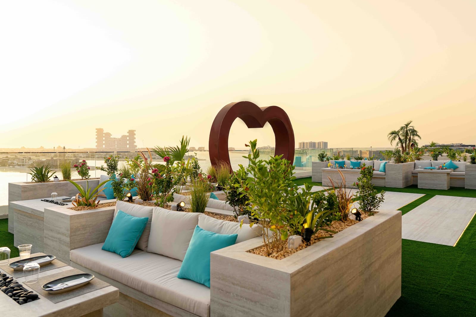 Enjoy Asian Food at Dubai Palm View Terrace at Choi Bar