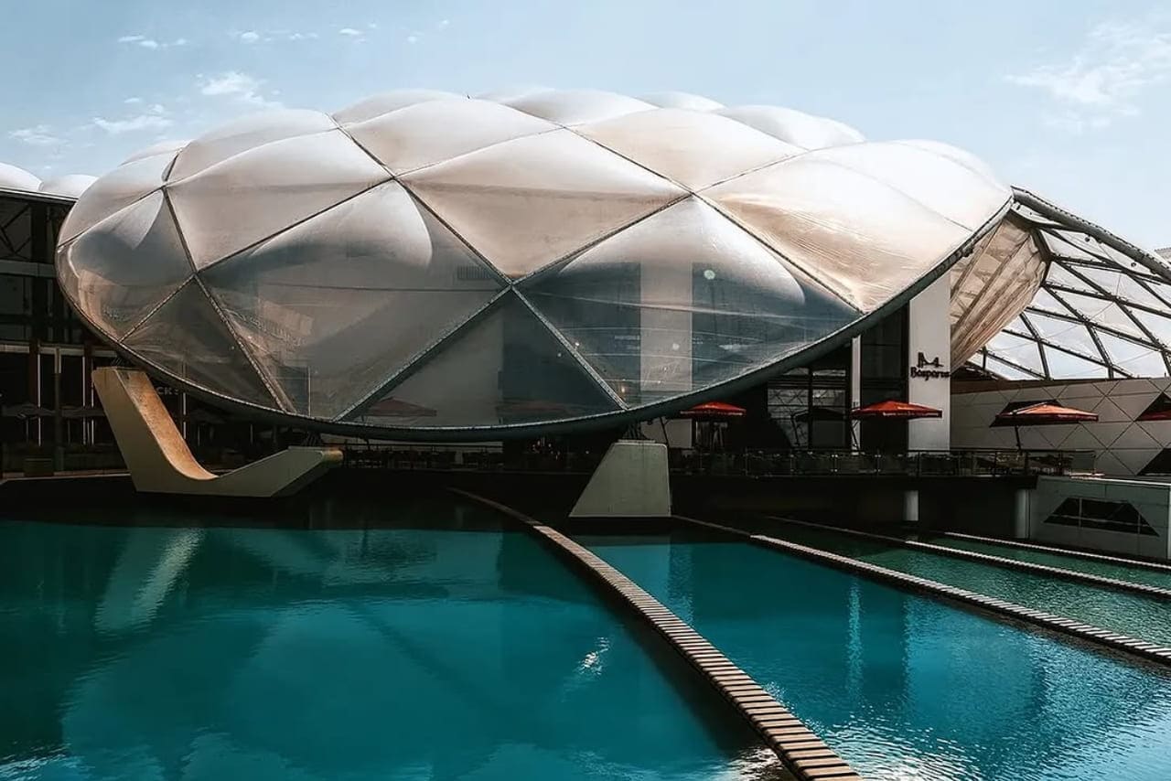 YAS Express: A Simplified Go-to Guide for the Tourists