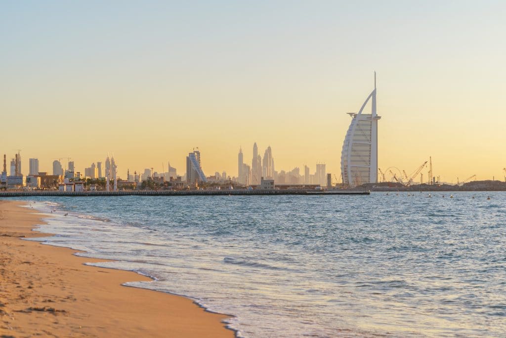 10+ places for Night swimming in Dubai