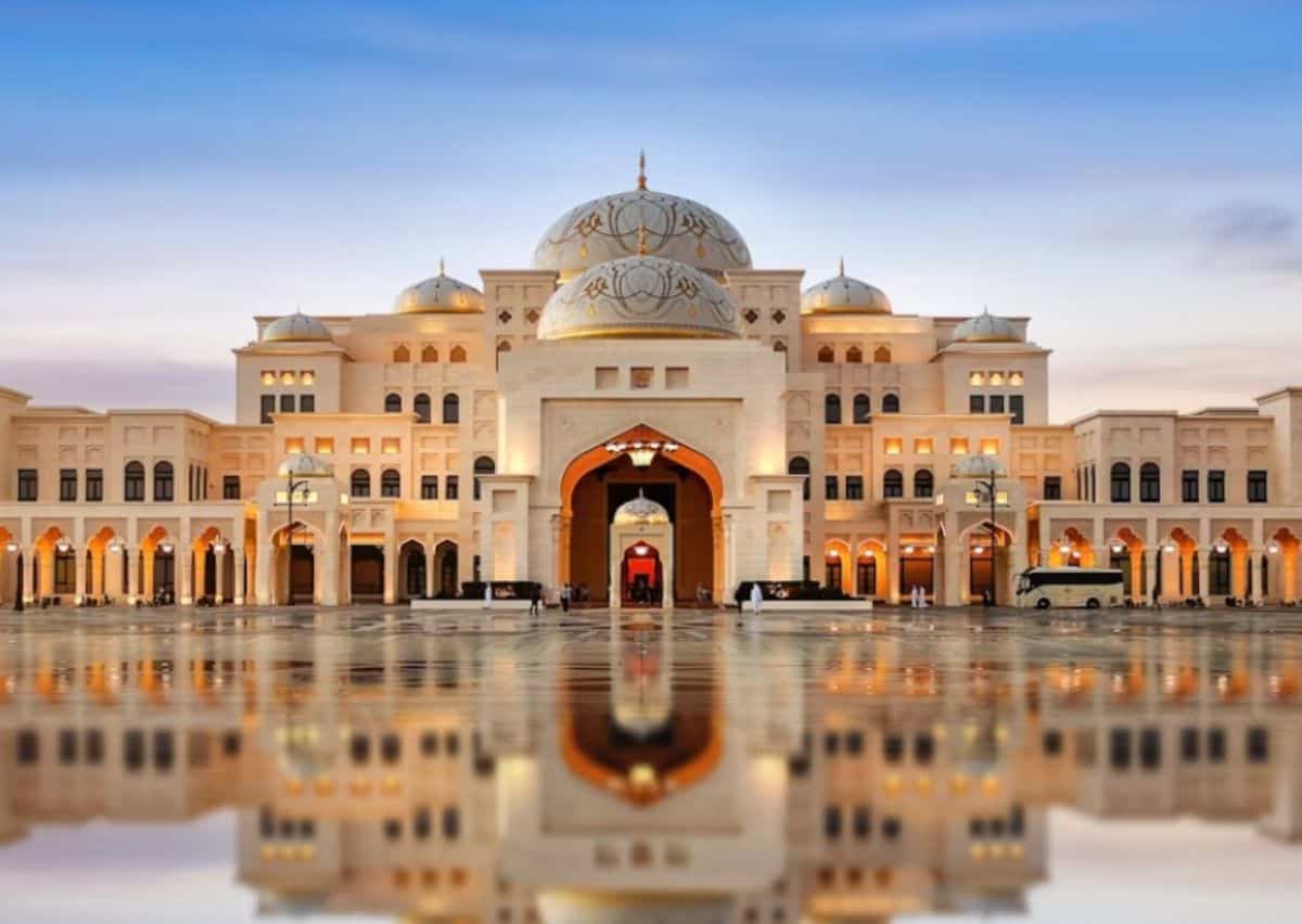 Top 8 Hotels in Abu Dhabi with 360° Views