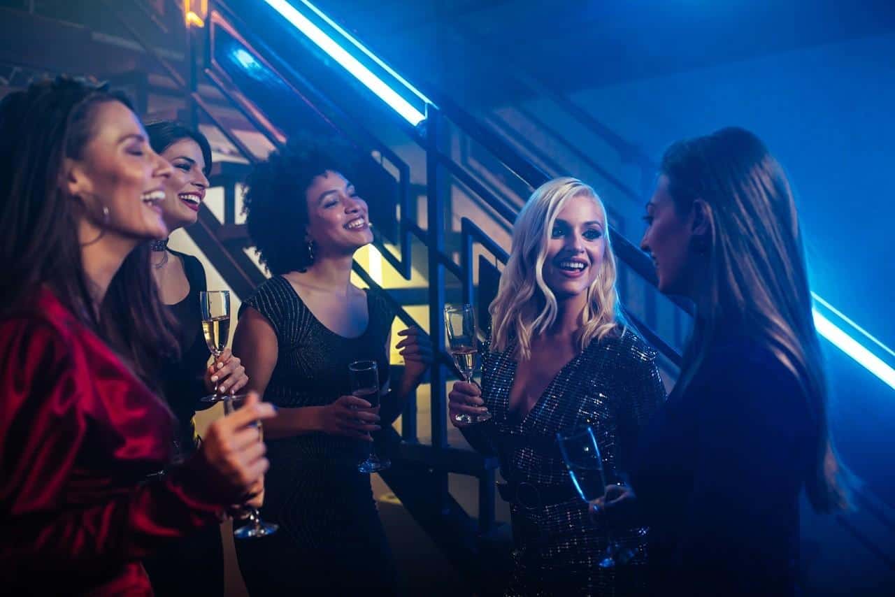 Best Ladies Night in JBR Offers – Beachfront Bars & Restaurants (2026)