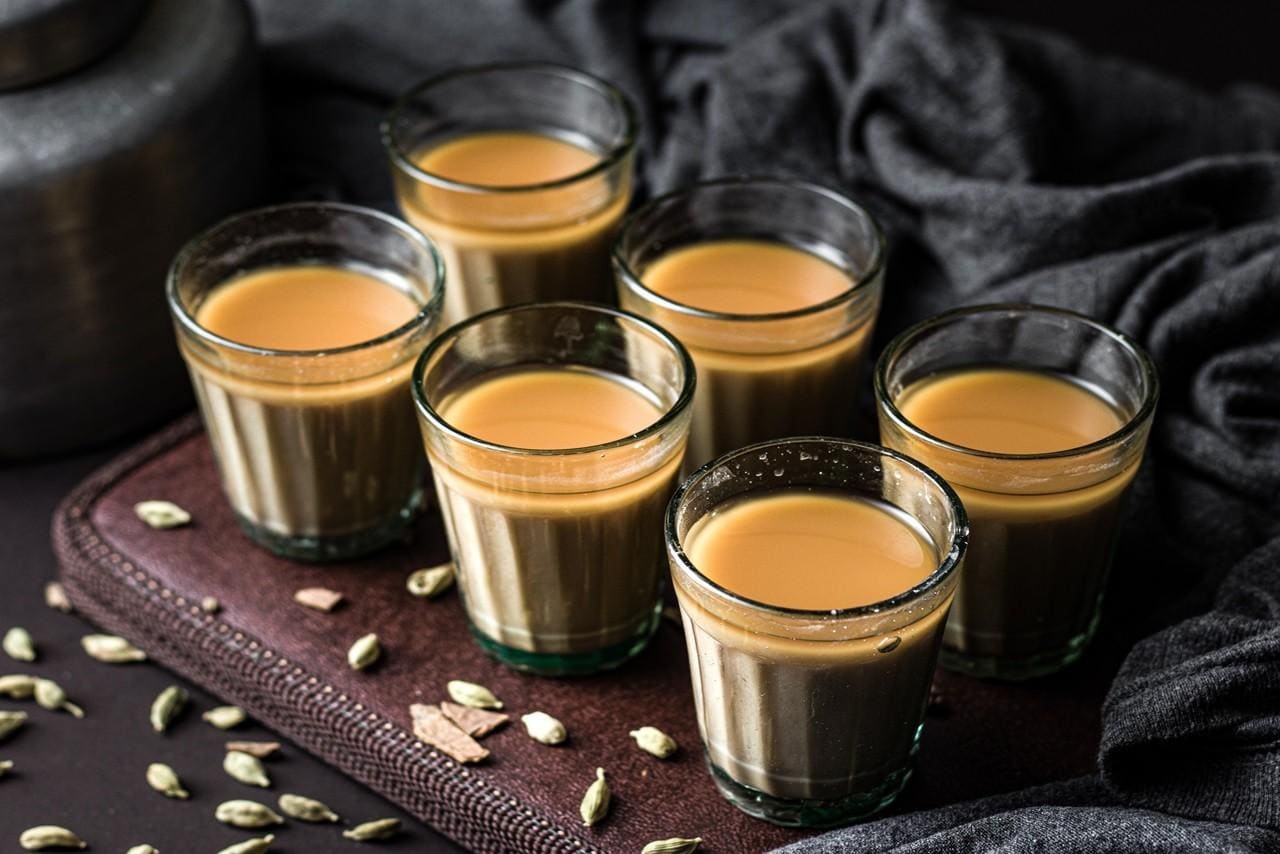 Karak Chai Near Me in Dubai 2026: 30+ Best Places for Authentic Karak Chai